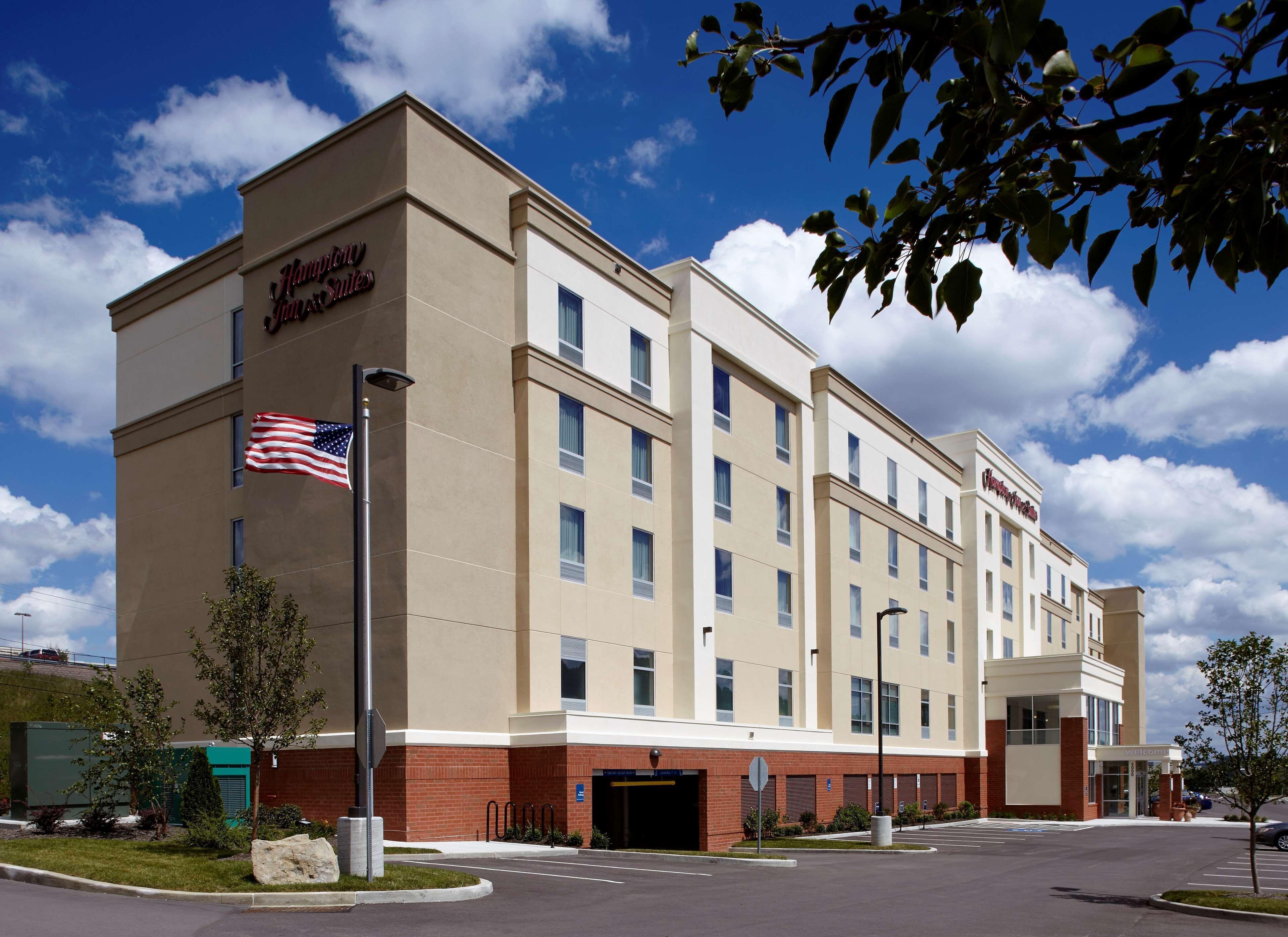 7 Airport Hotels Near The Mall at Robinson Worth Booking